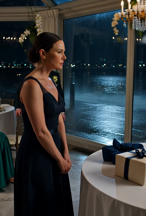 They Gave My Seat to His Mistress—Then the Truth Walked In
